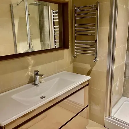 Luxurious Flat With Marmara Sea View ブユックチェクメジェ
